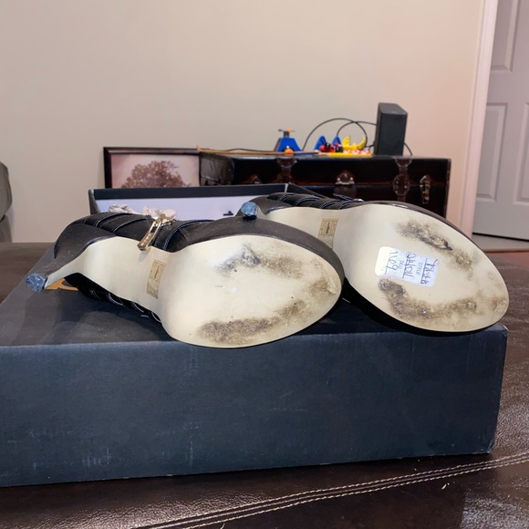 Bebe Heeled Boots - Picture 4 of 9